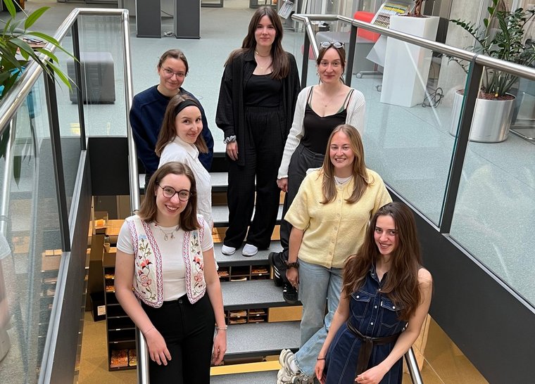 Die Teilnehmerinnen des Volontärskurs Print/Online Publishing 2025. Foto © Burda Journalistenschule