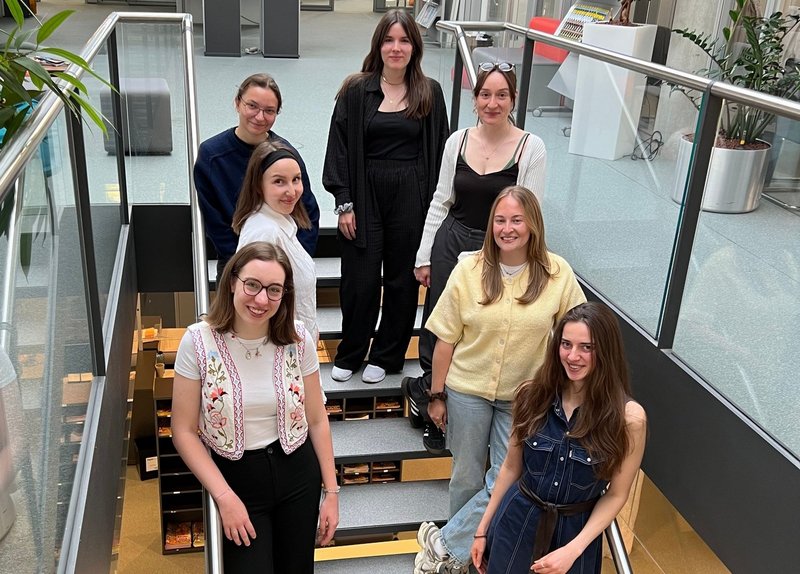 Die Teilnehmerinnen des Volontärskurs Print/Online Publishing 2025. Foto © Burda Journalistenschule