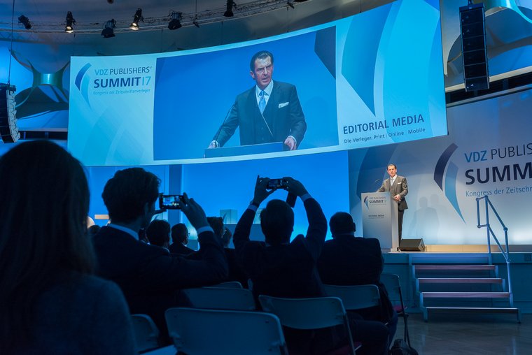 Philipp Welte beim VDZ Publishers' Summit 2017 (Ole Bader/SANDWICHPICKER für VDZ)