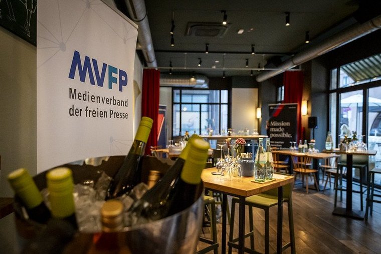 Die Abendveranstaltung bietet Gelegenheit zum Austausch in entspannter Atmosphäre. (Archivfoto: MVFP/dfv/Mara Monetti) 