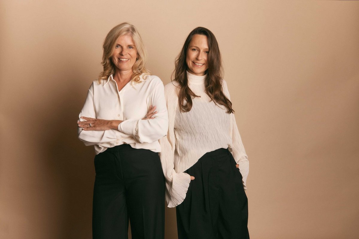 Die beiden Geschäftsführerinnen des BurdaVerlags Manuela Kampp-Wirtz (li.) und Elisabeth Varn (re.) (Foto ©Hubert Burda Media/Kathrin Makowski)