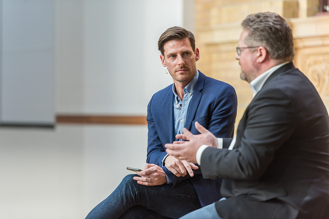 Guido Bülow, Strategic Partner Manager,Facebook, Germany (l.), and Jesper Doub (r.), Managing Director Spiegel Online and Publishing Director, Spiegel Verlag // Foto: Ole Bader/sandwichpicker.com