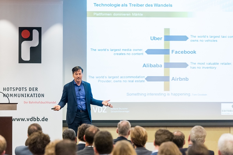 Stephan Scherzer: Publishing 2020 – Magazine als Anker moderner Communities // Foto: Ole Bader/sandwichpicker.com